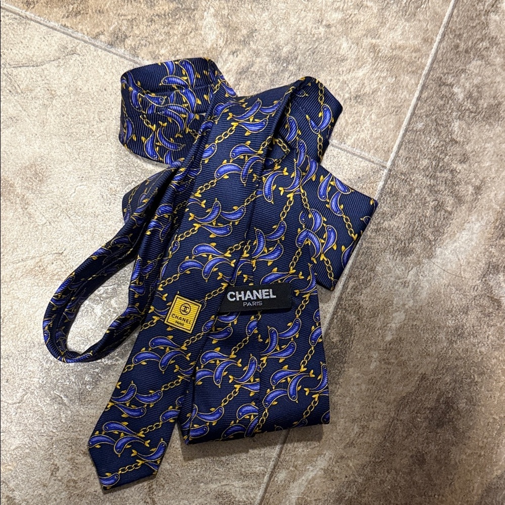 Vintage Chanel Navy Silk Tie